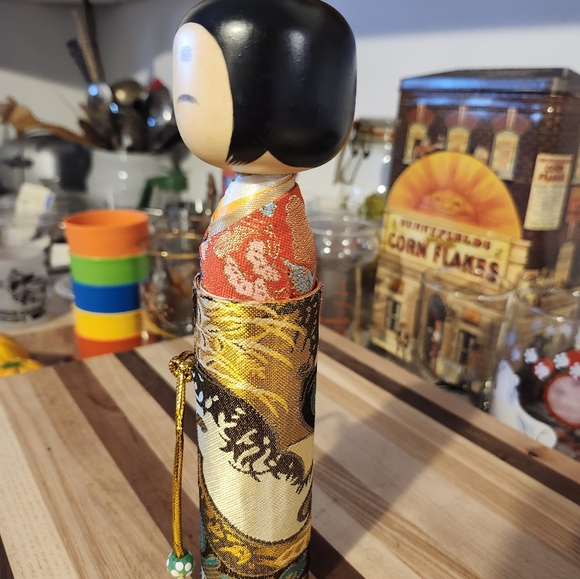 Sayonara Kokeshi Doll - Picture 2 of 6